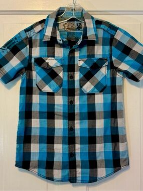 Helix Plaid Short Sleeve Button-Down Shirt w/Skull Pattern
